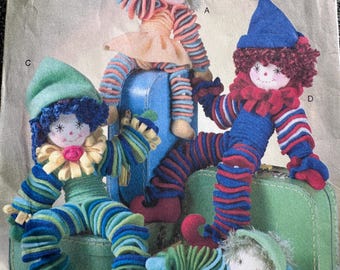 Vogue Sewing Pattern #V8105 Fleece Circle Doll's 15-20" long