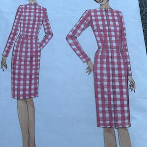 Vintage Vogue Sewing Pattern #1004 Women's Fitting Shell Mid Knee Size 12 (Bust 34)
