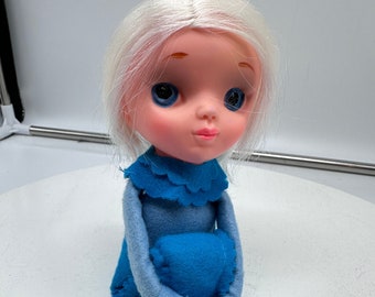 Vintage 1967 "Kamar Doll Mermaid Knee Hugger"  Mini the Mermaid Blue Felt White Hair Blue Eyes 5" tall