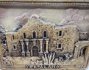 Vintage 1940's Clay "The Alamo" Wall Plaque Picture Souvenir -5" x 7"
