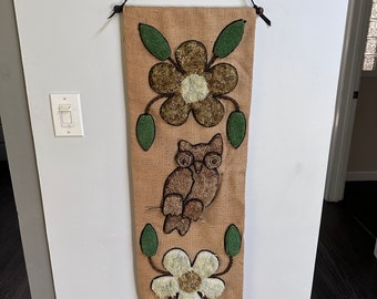 Gancho de parede artesanal em formato de coruja com flores, feito de juta (112 cm de comprimento)
