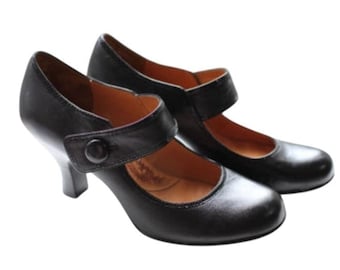 Sofft Scarpe Mary Jane in pelle nera con tacco a spillo e punta arrotondata, stile retrò vintage, taglia 6