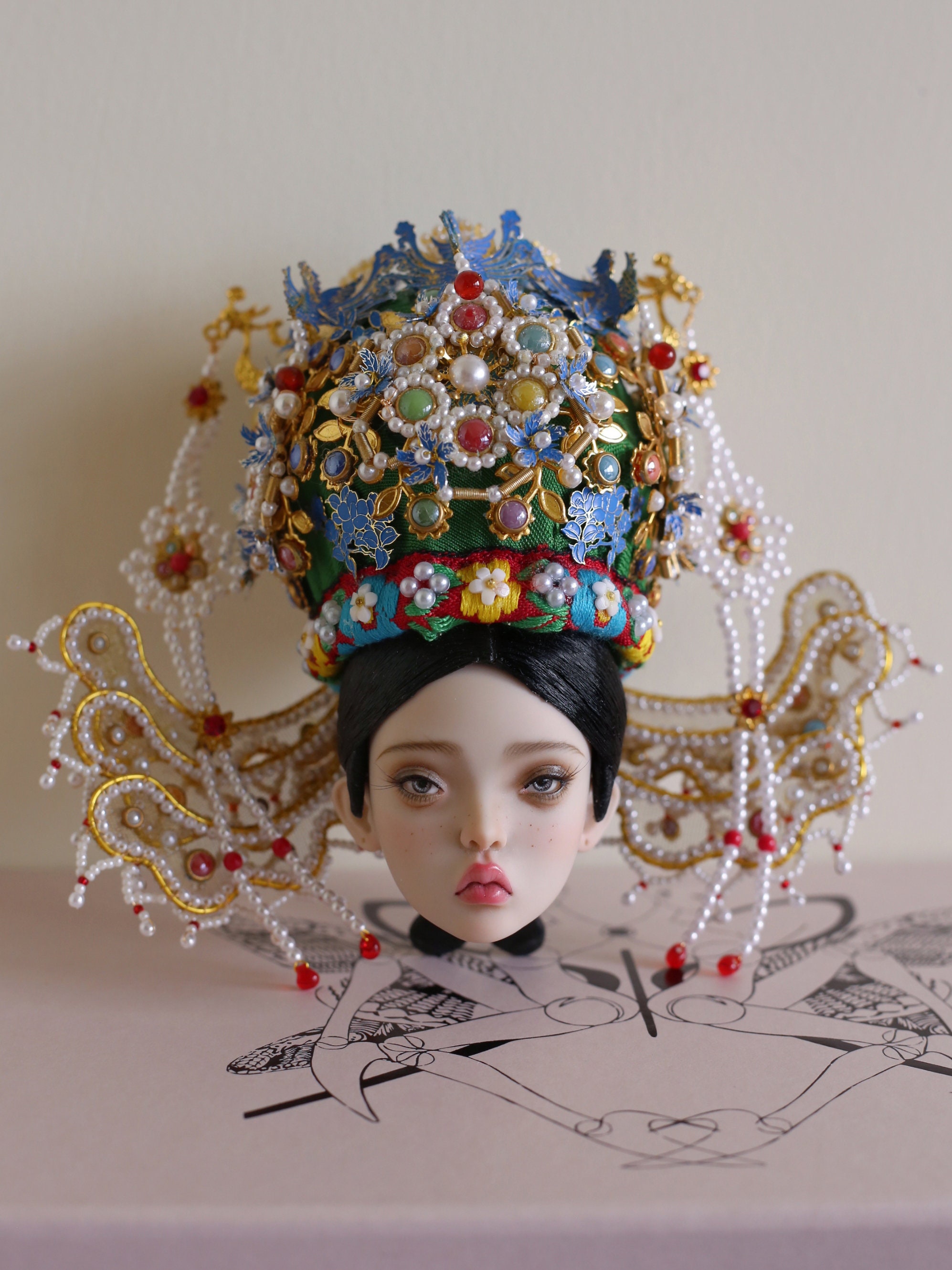 Limited Anniedollz 1/4 BJD Popovy Sisters Traditional Queen Crown.