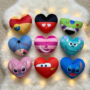 Aangepaste naam Disneyland-personages kussen, Mickey Elsa prinses cadeau, gepersonaliseerd Disneyland kussen, verjaardagscadeau decor peuterkamer