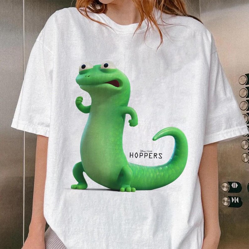 Pixar Hoppers Tom Lizard Angry Pose T-shirt Tom the Lizard Hoppers ...