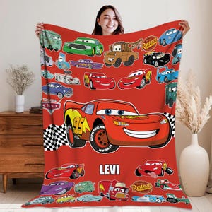 Manta polar personalizada de Disneyland Cars, manta personalizada de Rayo McQueen con nombre, manta de la película Cars, regalo de cumpleaños para niño, manta de Cars imagen 3