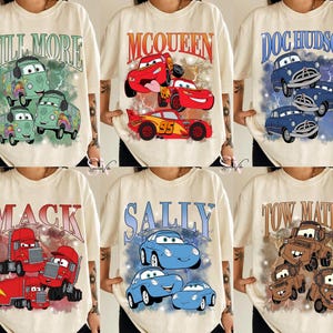 K&ouml;nnte beinhalten: Ein Satz von drei Keramik-Nistt&ouml;pfen in Blau-, Gr&uuml;n- und Wei&szlig;t&ouml;nen. Die Schalen haben eine gesprenkelte Glasur und ein schlichtes, modernes Design. Die gr&ouml;&szlig;te Sch&uuml;ssel hat einen Durchmesser von etwa 18 cm.