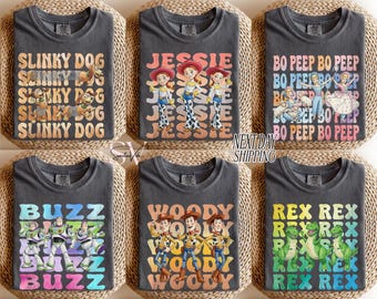 Anpassa Pixar Toy Story 2026-tröjor, Disney-tröjor med alla karaktärer i akvarell, Retro 90-tals Disney-tröja, Disney-resematchning, Buzz, Woody