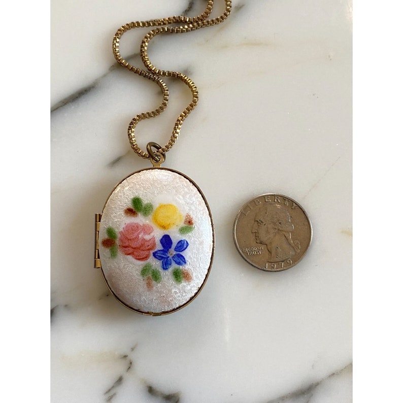 Vintage Oval White Enamel Guilloche Locket Statement Necklace with Blue, Yellow, Pink Flowers image 4