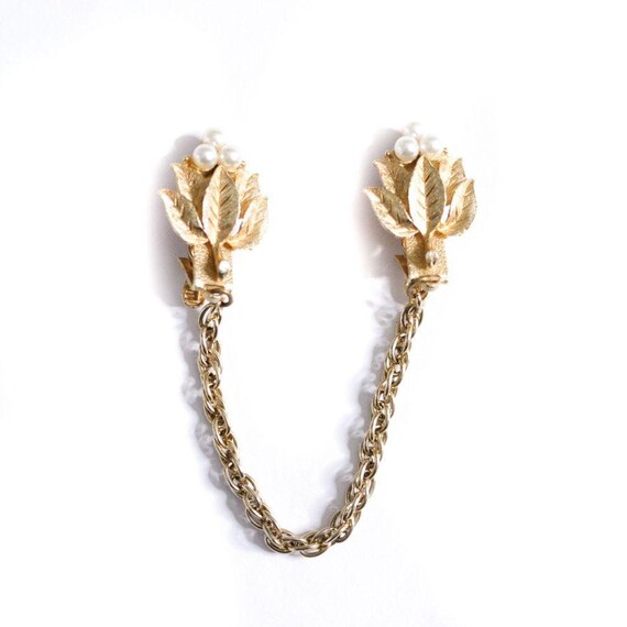 Vintage Gold Leaf with Pearls Sweater Guard