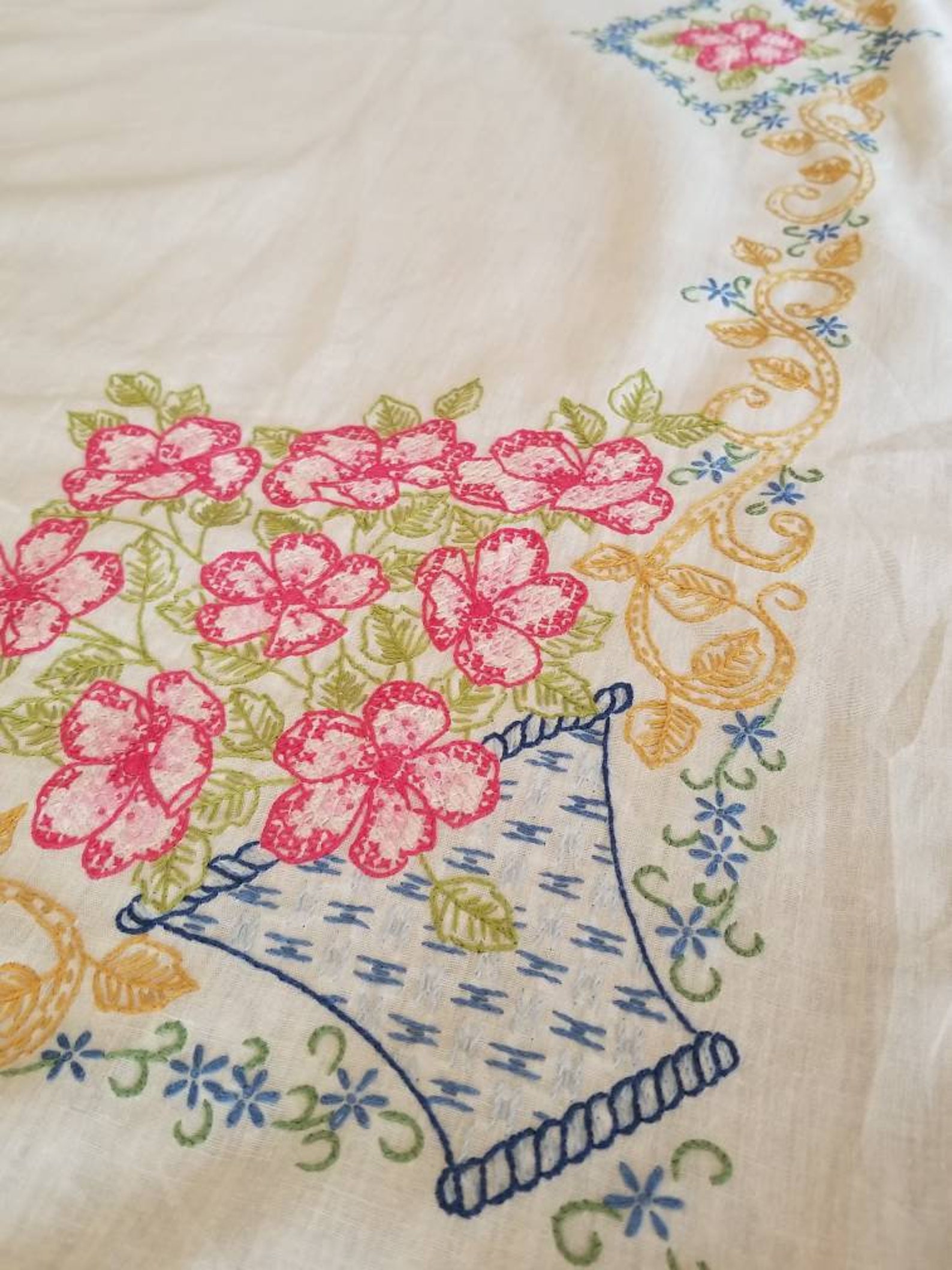 Vintage Embroidered Tablecloth White Tablecloth Spring Etsy