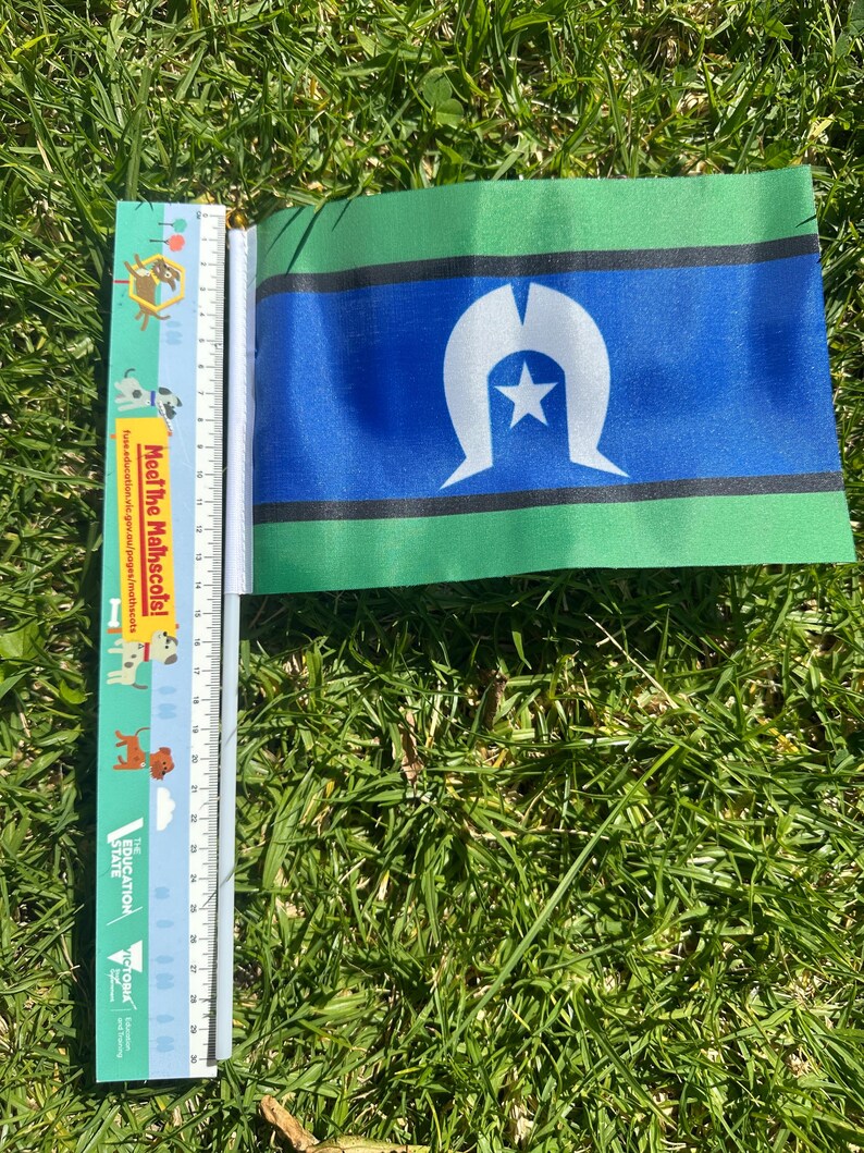 Islander Hand Sign 10 Aboriginal & Torres Strait Islander Hand Waver Flags 5 Each Small ...