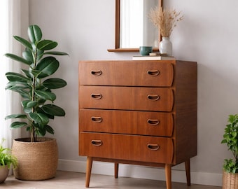 Sällsynt dansk teakbyrå | Skandinavisk byrå från mitten av århundradet | Förvaringsskåp i teak från vintage | Retro sovrumsmöbler