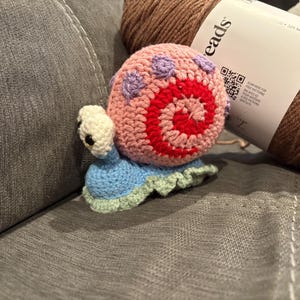 Gary Snigeln Inspirerad Plysch - Tecknad Serie Inspirerad Amigurumi Plysch