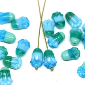 Blauwgroene tulpkralen, Tsjechisch glas 12 x 8 mm bloemkralen 20 st - 1845