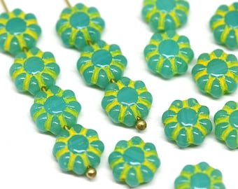9mm Yellow green daisy flower beads Czech glass floral beads 20Pc - 3620