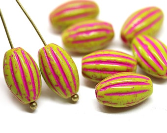 14x8mm Wasabi green large oval beads Carved czech glass barrel beads, pink wash, 8Pc - 5124