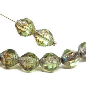 Cuentas Picasso de cristal checo bicónico verde antiguo, pulidas al fuego, 10 x 8 mm (8 unidades) - 5663