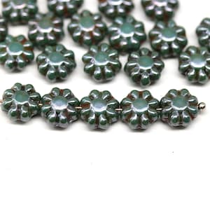 Cuentas de cristal checo Picasso con forma de flor, color verde oscuro, 9 mm (20 unidades)