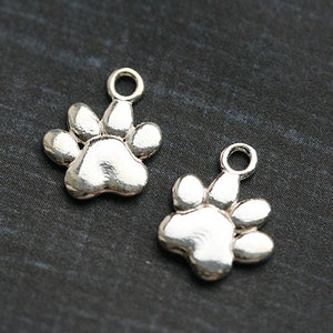 Dog paw charm, Sterling silver pet paw charm, paw prints, 925 silver, for jewelry making - 1pc - 12mm - F360