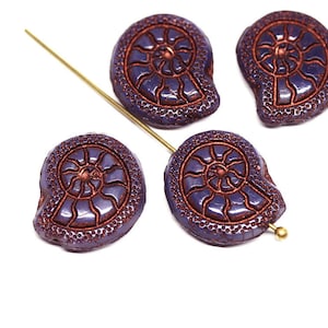4 cuentas de caracol de cristal checo de color morado oscuro, cuentas de adorno en espiral de color morado violeta, concha fósil de nautilus - 1130