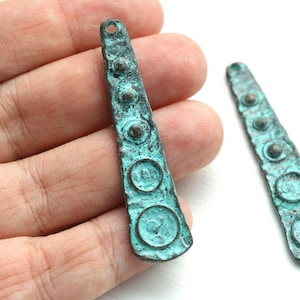 1pc Long verdigris patina pendant bead Copper boho charm Green patina mykonos metal casting, 2504