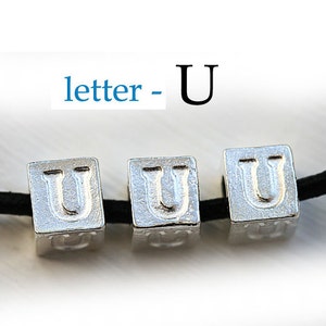 Letra U plateada - Cuentas del alfabeto, 7 mm, fundición de metal griego, cuentas cúbicas, para cordón de cuero, personalizadas, 3 piezas - F310