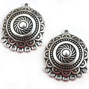 2 Stück antike silberne ethnische Ohrring-Verbinder, 25 mm Kreis Kuppel Metall Boho Charms, 7 Schlaufen, griechischer Metallguss - F539