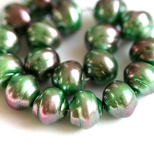 Green Purple Faux pearl beads Round czech glass pearl beads Green Purple luster spacers Peacock colors - 30Pc - 1101