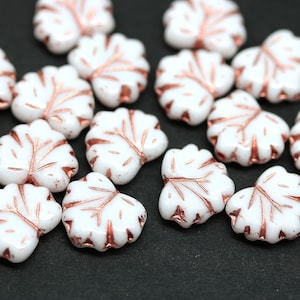 11 x 13 mm Weiße Fancy Maple Leaf Tschechische Glasperlen zur Schmuckherstellung Kupfer Waschung, 15Stk - 2974