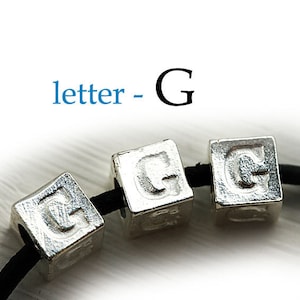 Cuentas del alfabeto - Letra G plateada - 7 mm, letras de metal, cuentas cúbicas, para cordón de cuero, personalizadas, 3 piezas - F302