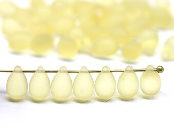 25 Frosted Sea Glass Round / Rocaille Beads Matte - light Salmon 10mm UK
