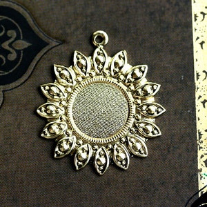1st sierlijke ronde gouden camee-instelling 25 mm, antiekgouden hanger, messing cabochonvoet - F095