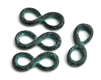 4pc Infinity metal charm Green patina on copper Infinity metal link connector greek casting beads, Lead Free - F559