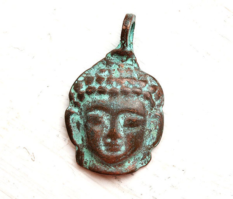 Buddha face pendant, Green patina on copper buddha charm, yoga jewelry, tibetan charm 1pc F121 image 3