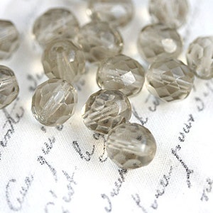 8mm Light grey glass beads, Czech round beads, fire polished, faceted beads 15Pc 2719 image 3