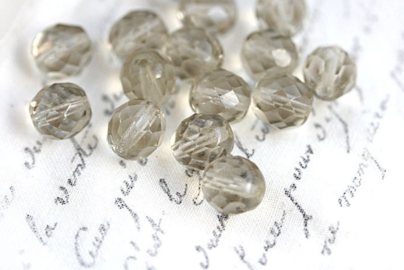8mm Light grey glass beads, Czech round beads, fire polished, faceted beads 15Pc 2719 image 3