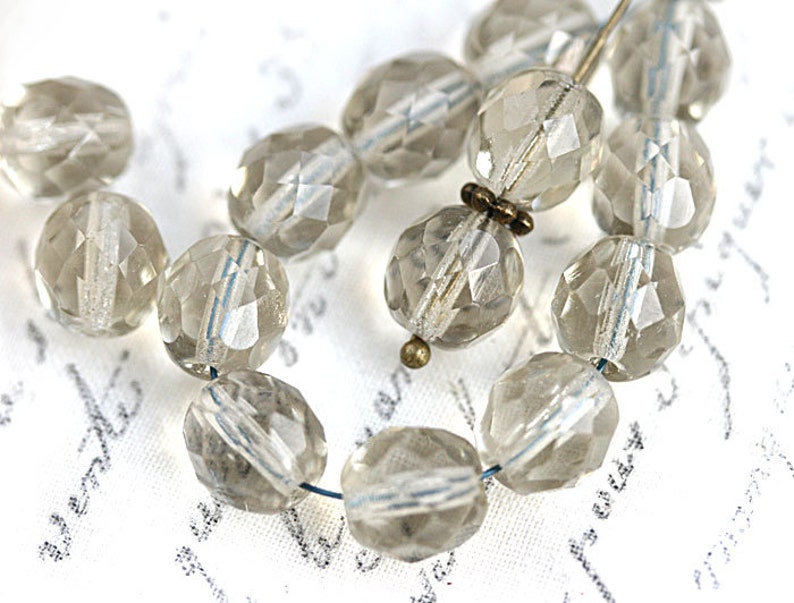 8mm Light grey glass beads, Czech round beads, fire polished, faceted beads 15Pc 2719 image 1