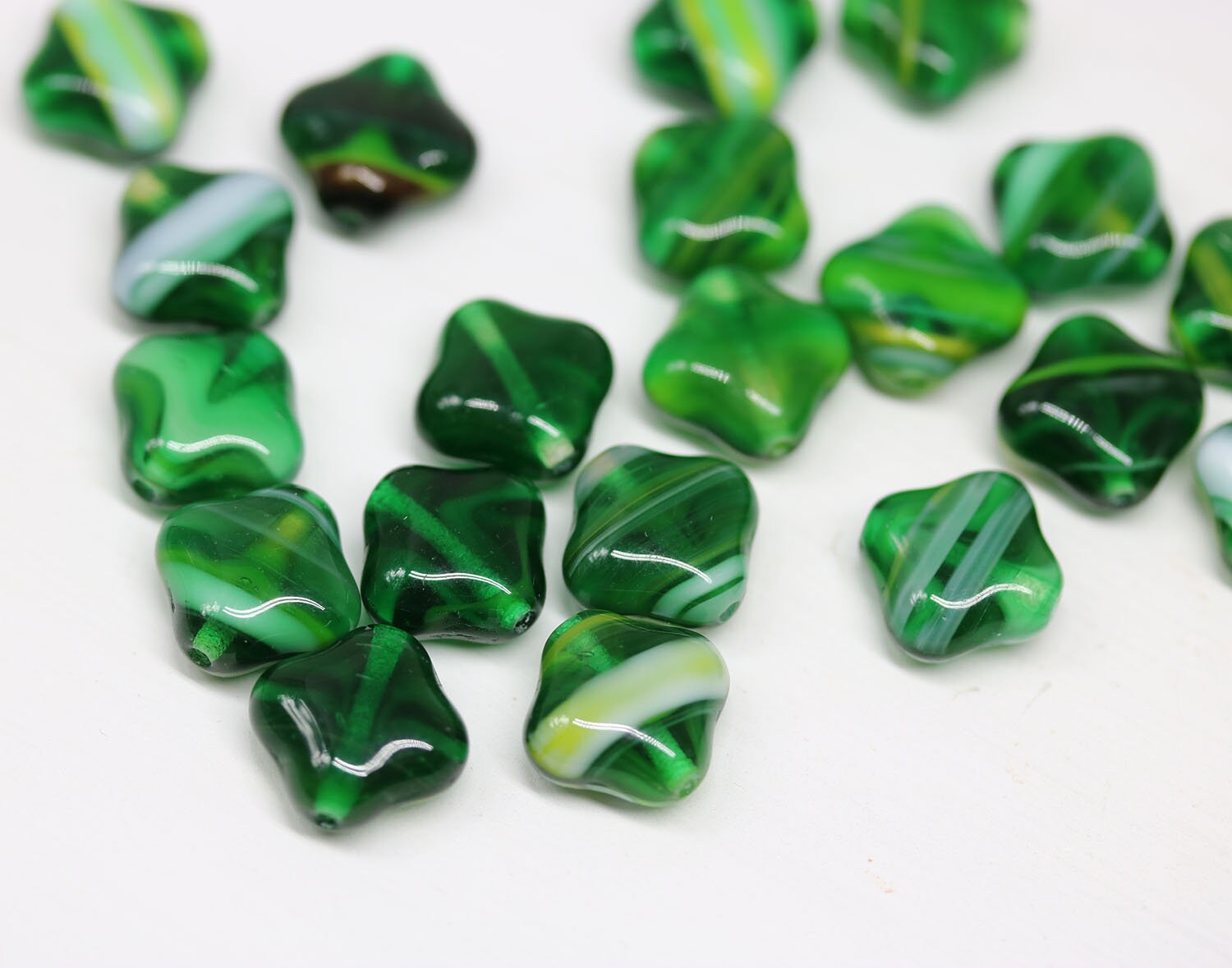 12mm Dark green Rhombus diamond shape czech glass beads Green | Etsy