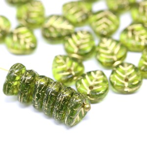 9mm Olive green leaf beads golden wash Olivine heart shaped triangle leaf Czech glass small leaves, 30pc 0027 image 3