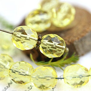 8mm Light yellow round Czech glass fire polished faceted beads 20Pc - 5709