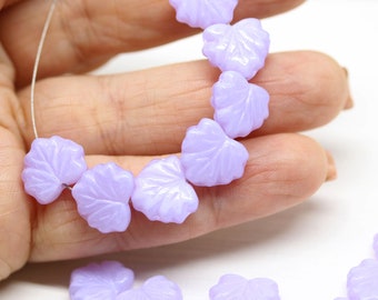 Lilac maple leaf beads 11x13mm light purple Czech glass leaves 15pc - 5578