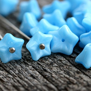 Sky blue flower beads Czech glass blue bell flower 5 star trumpet flower blue glass floral beads - 6x9mm - 20Pc - 0263