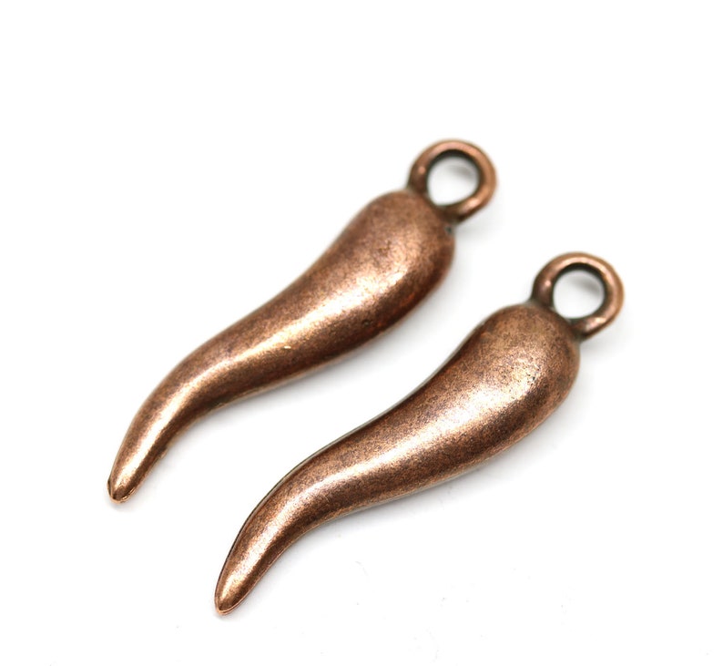 Long pepper pendant bead, Antique copper pepper charm for jewelry making, for leather cord, 2pc 2430 image 3