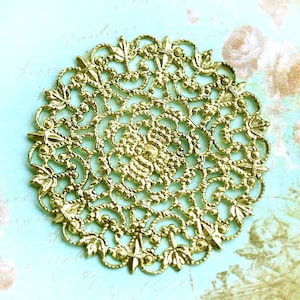 1 pendentif en or vieilli, rond en filigrane de 35 mm, connecteur base cabochon - F085