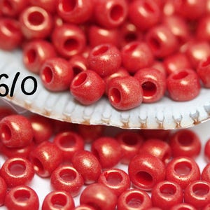 Toho Seed Beads 6/0: Hybrid Sueded Gold Opaque Pepper Red, 10gr