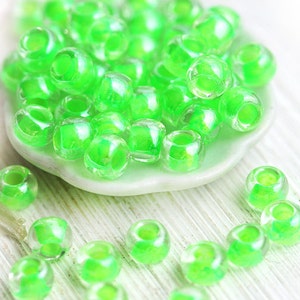 TOHO seed beads size 6/0, Luminous Neon Green N 805, bright green round japanese glass rocailles 10g - S464