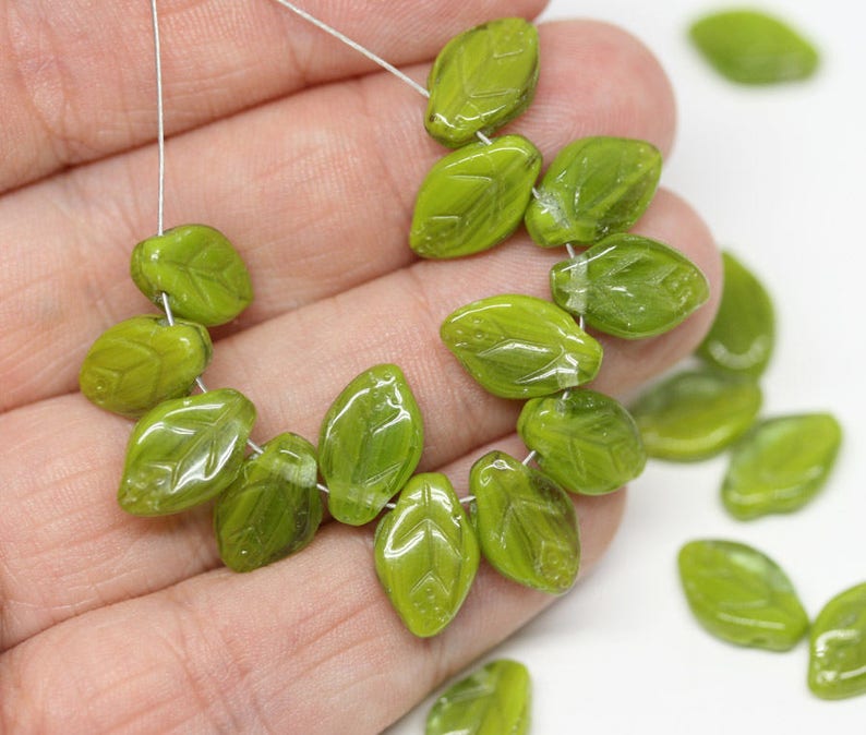 12x7mm Transparent olive green leaf beads Olivine Czech glass leaves top drilled, 30pc 1559 image 3
