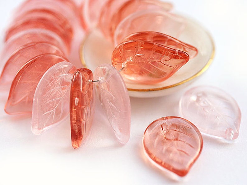 Pack of 25 Czech glass Pressed Beads Leaf Pink Grey Leaves