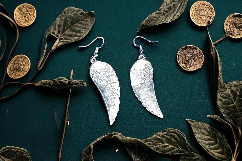 Vintage Silvertone Rhinestone Angel Feather Dangke Drop Hook Earrings (Free Gift Box) afbeelding 4